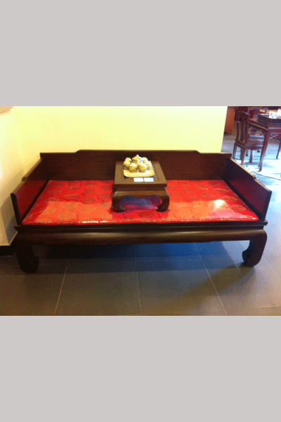 素面鼓腿羅漢床